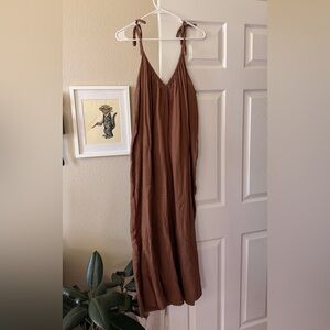 Old Navy Brown Sleeveless V-Neck Maxi Dress